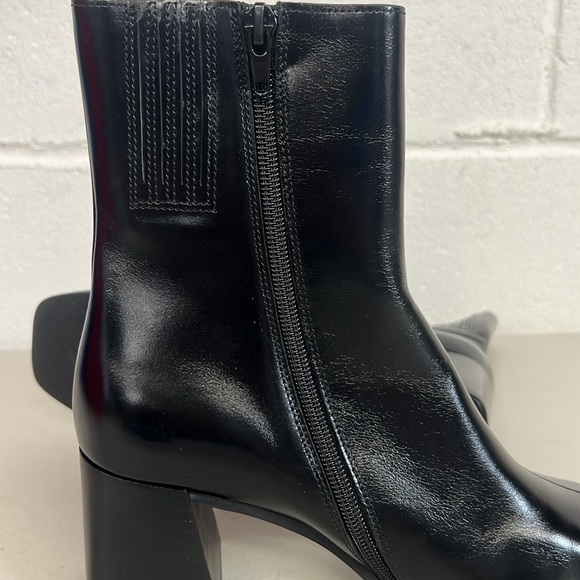 Jeffrey Campbell sz6 solid black booties sherpal block heel ankle square toe zip - Picture 7 of 7